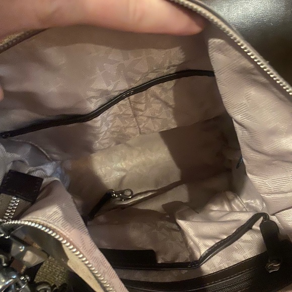 Michael Kors Elana handbag - Picture 5 of 9